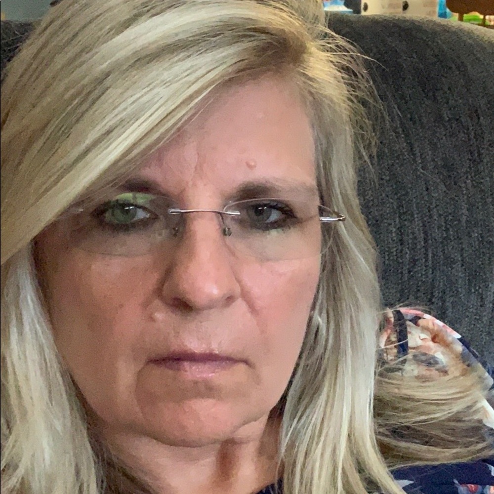 Meet your Posher, Lynne